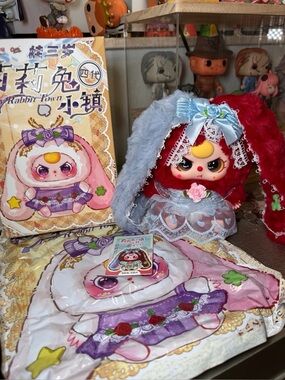 Baby Three Lily Rabbit Town V4 Secret 100% Authentic (Special Eyes)